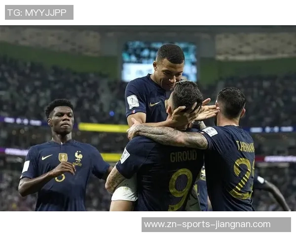 法国国家队新名单公布姆巴佩领衔新星埃基蒂克科曼恩昆库入选 法国国家队新名单公布姆巴佩领衔新星埃基蒂克科曼恩昆库入选