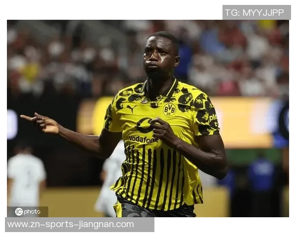 多特蒙德与RB莱比锡上半场战成平局扬库托进球吉拉西助攻 多特蒙德与RB莱比锡上半场战成平局扬库托进球吉拉西助攻