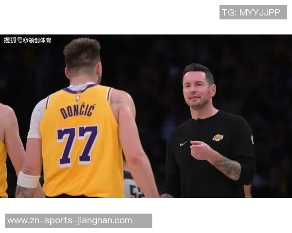 雷迪克透露艾顿与东契奇合练情况詹姆斯仍未能与球队合练 雷迪克透露艾顿与东契奇合练情况詹姆斯仍未能与球队合练