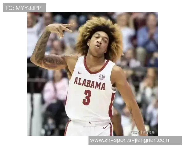 乌度卡称赞戴维森在场上决策能力期待他在球队的表现