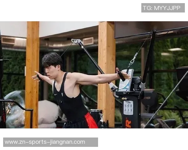 杨瀚森在试错中成长仍需时日期待他未来的突破与进步