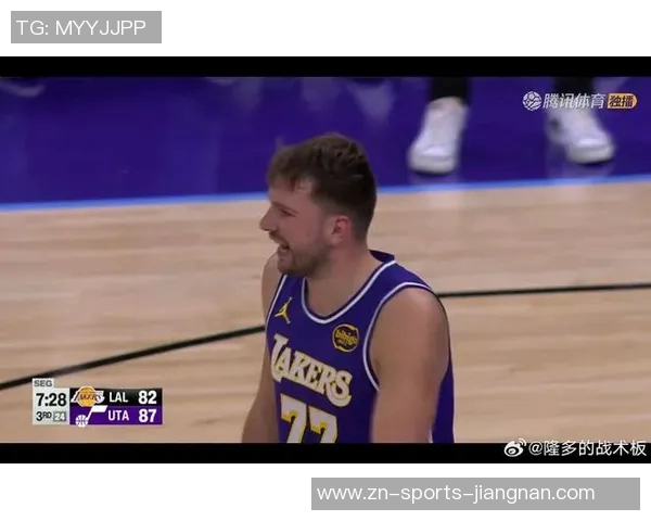 东契奇称赞海斯在挡拆配合中总能精准找到最佳接应位置