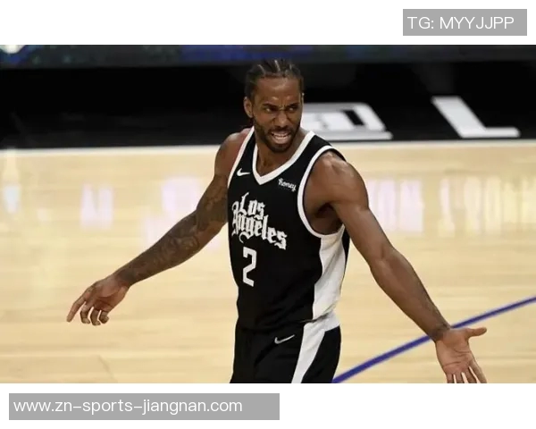 东契奇称赞海斯在挡拆配合中总能精准找到最佳接应位置